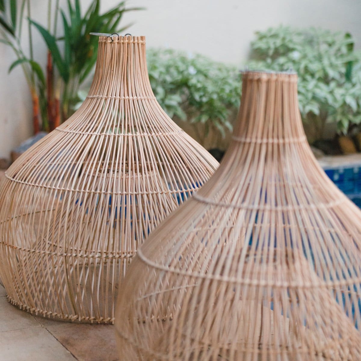 Lampe à suspension en rotin naturel – Modèle ALAM, tressage artisanal de Bali (pièce neuve)