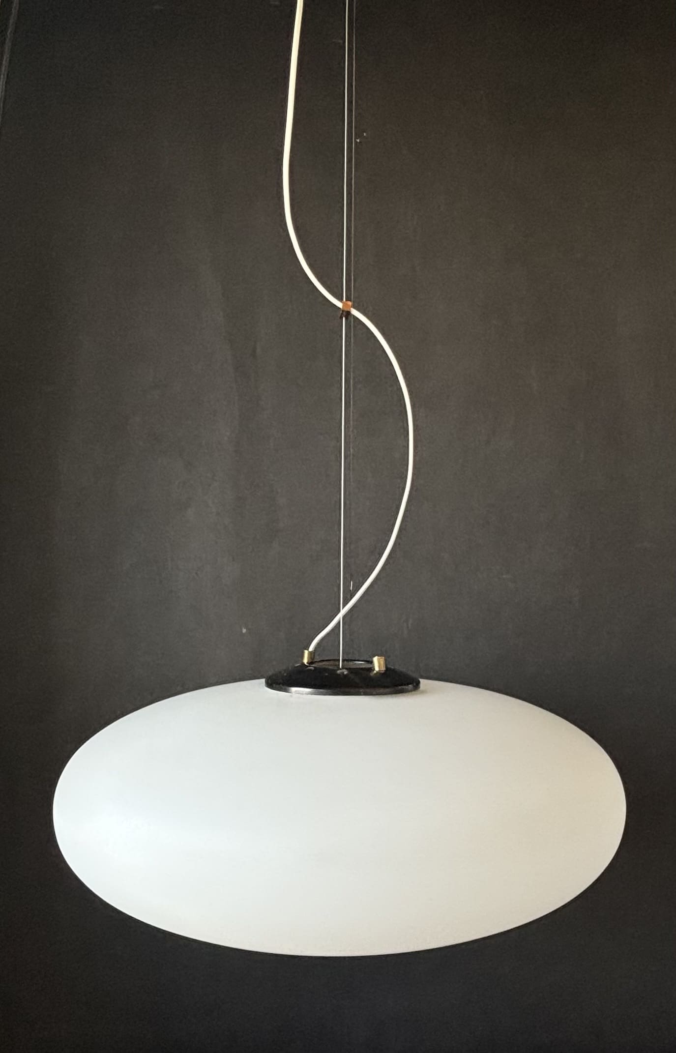 Suspension UFO de Gaetano Scolari pour Stilnovo, 1955 – Verre opaline
