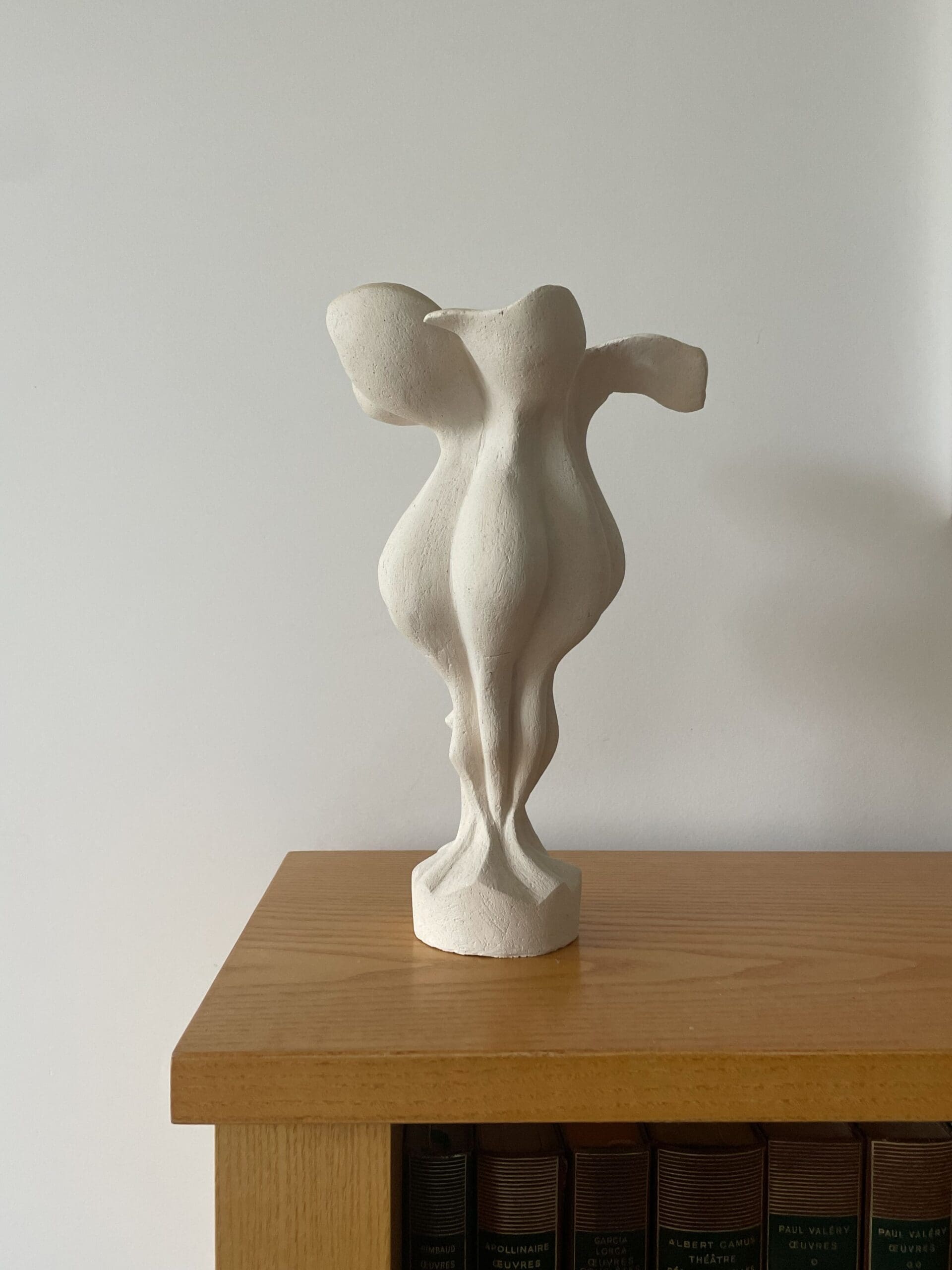 Vase-sculpture en grès chamotté 2  – Annick Bailly
