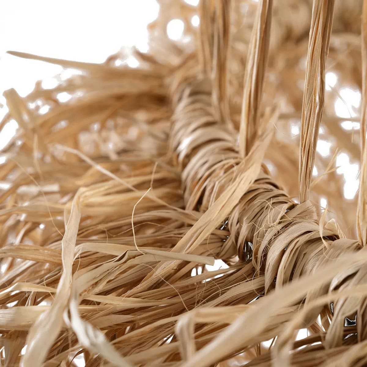 Suspension naturelle – Modèle Casita S en rotin et fibres sauvages d’Indonésie