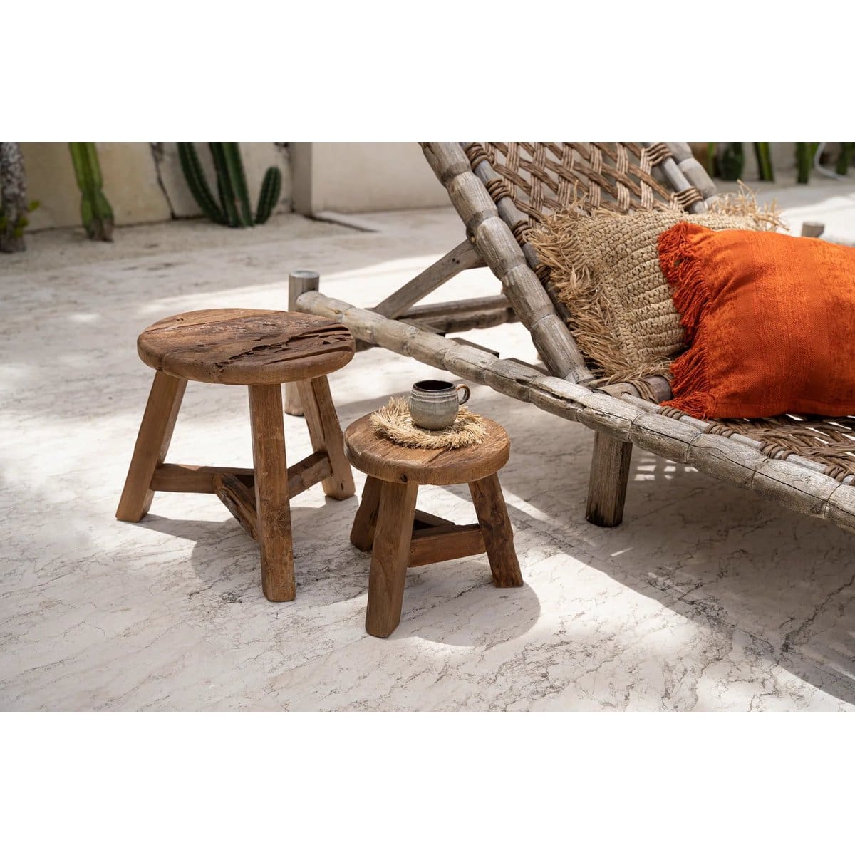 Tabouret en teck recyclé – Modèle Yatai M, pièce artisanale naturelle (neuf)