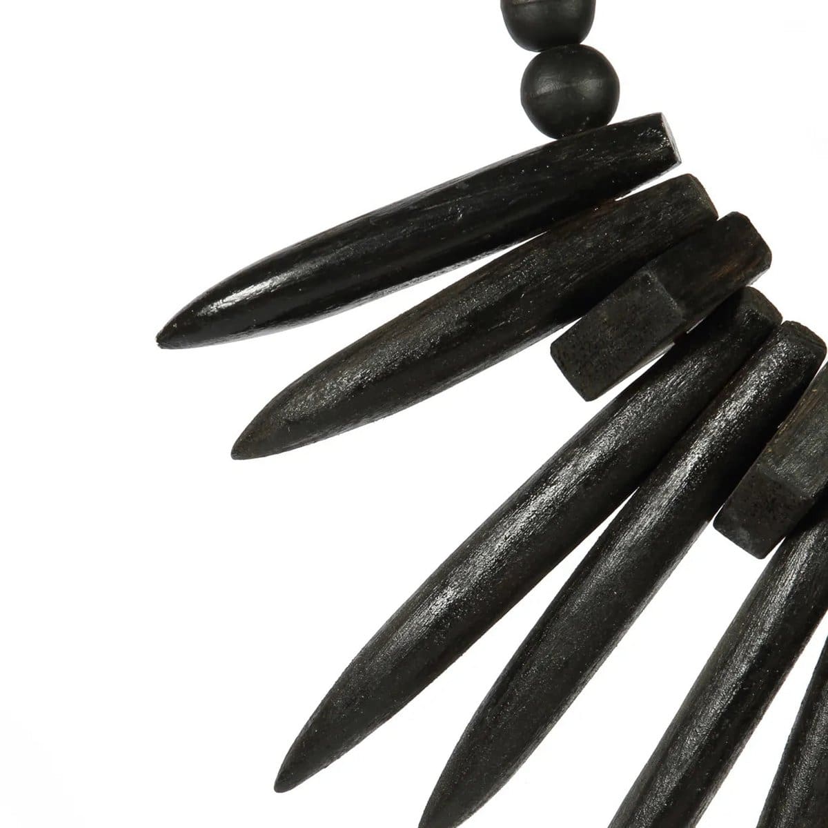 Objet décoratif indonésien – Alliance de bois noir et herbe naturelle sur support (neuf)