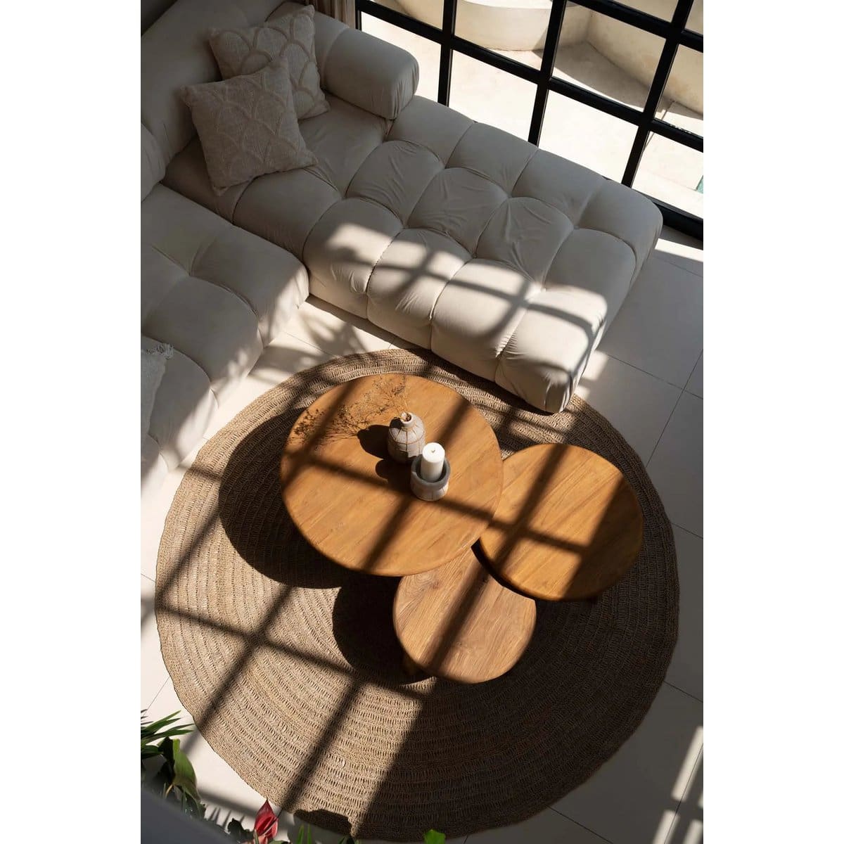 Table basse ronde en teck recyclé – Finition brute artisanale, L