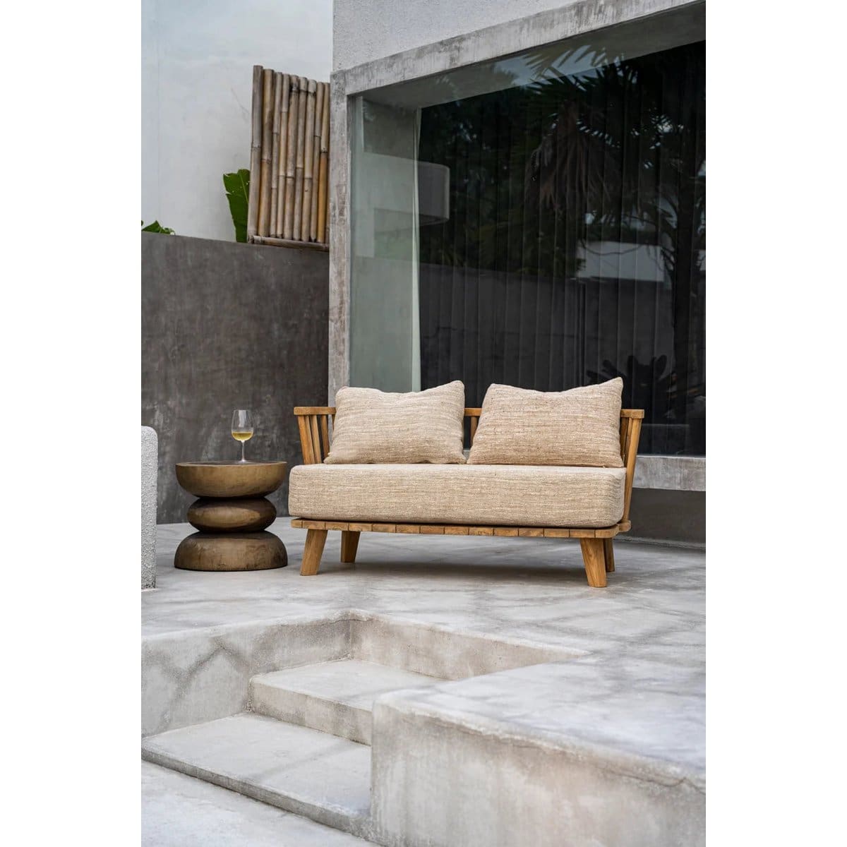 Tabouret Corfou – Sculpture artisanale en bois massif, pièce neuve et polyvalente