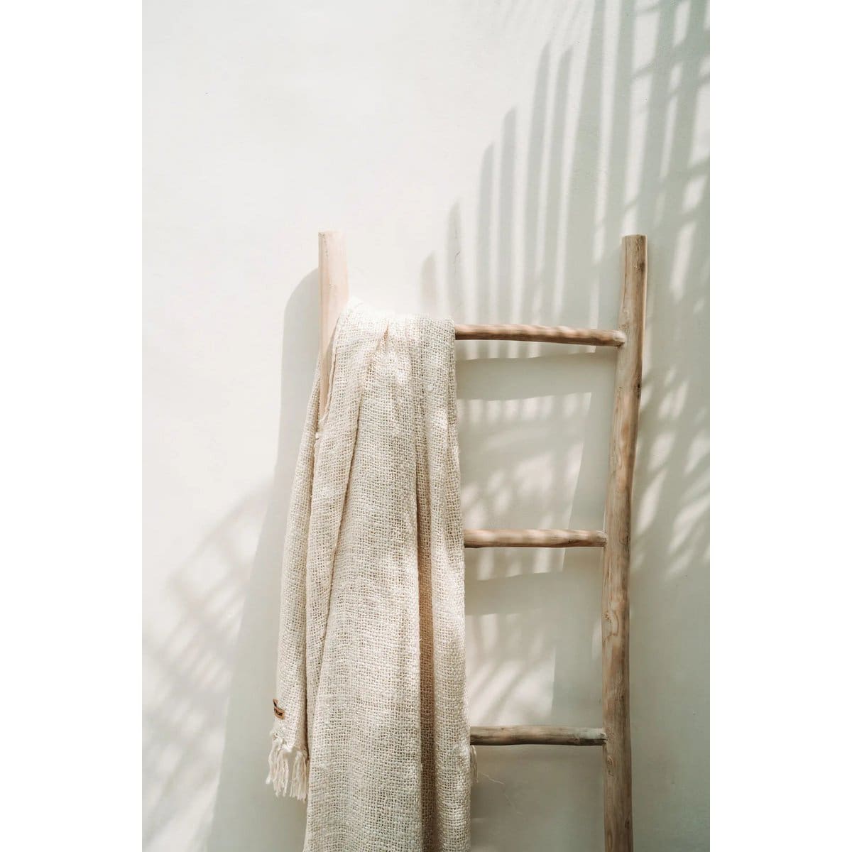 Plaid décoratif – Jeté gaufré crème en coton et soie, création neuve