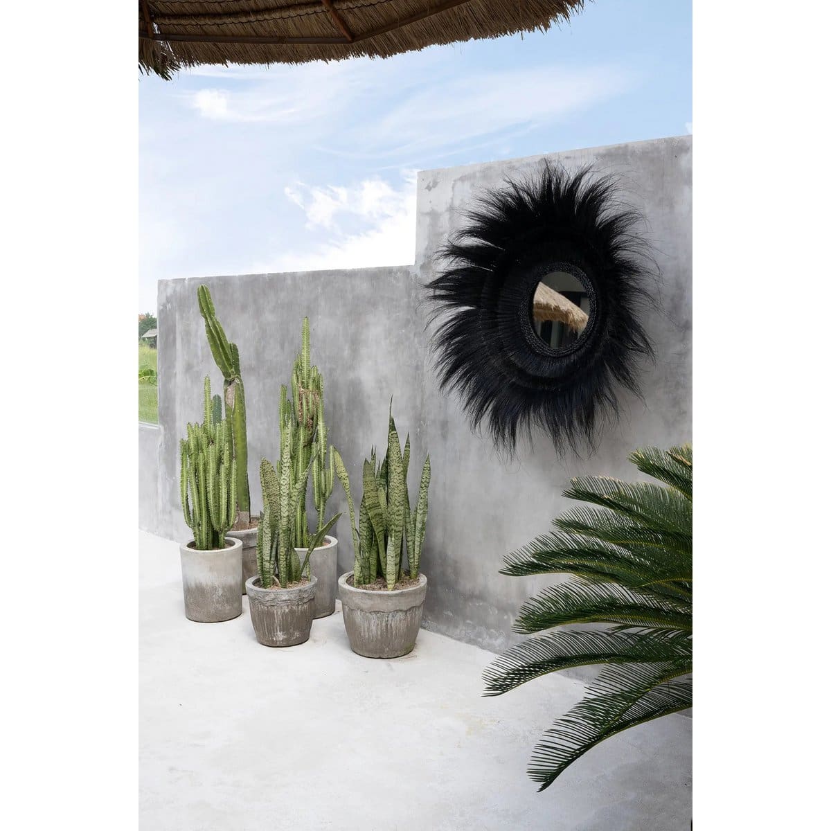 Miroir en fibres naturelles noires – Design sculptural noir profond, Ø90 cm (neuf)