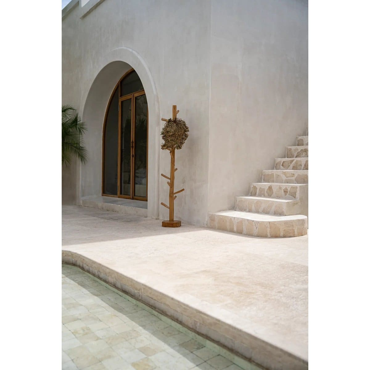 Porte-manteau en bois – Design organique en teck massif indonésien