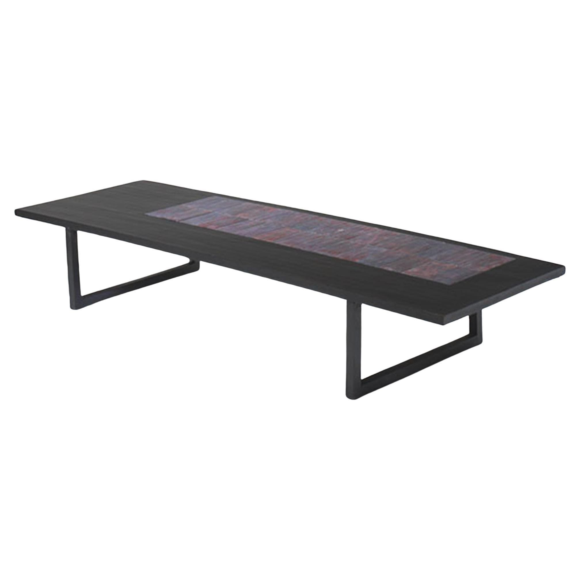 Table basse Joaquim Tenreiro en bois laqué et céramique émaillée, Brésil, années 1970