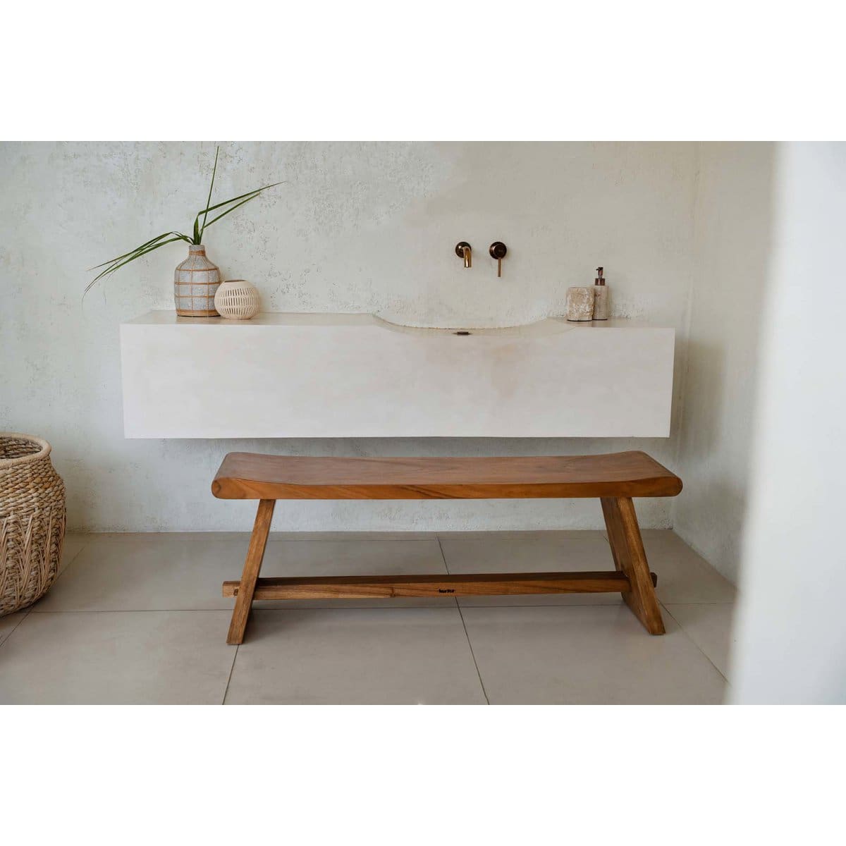 Banc Suar Nature – Bois massif sculpté à la main (120 cm, pièce neuve)