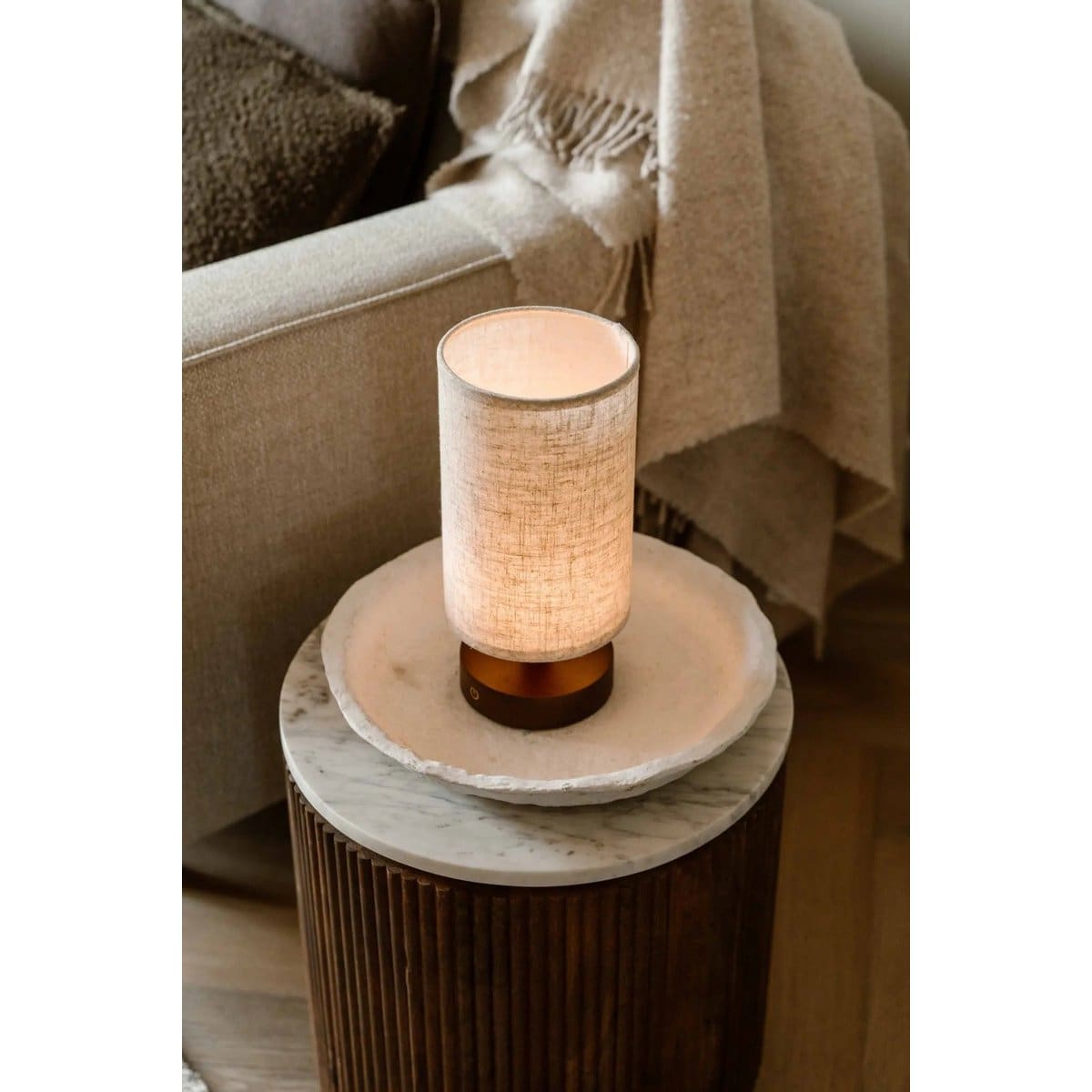 Lampe de table Ben en bois marron foncé – rechargeable, à intensité variable, alimentée par USB-C