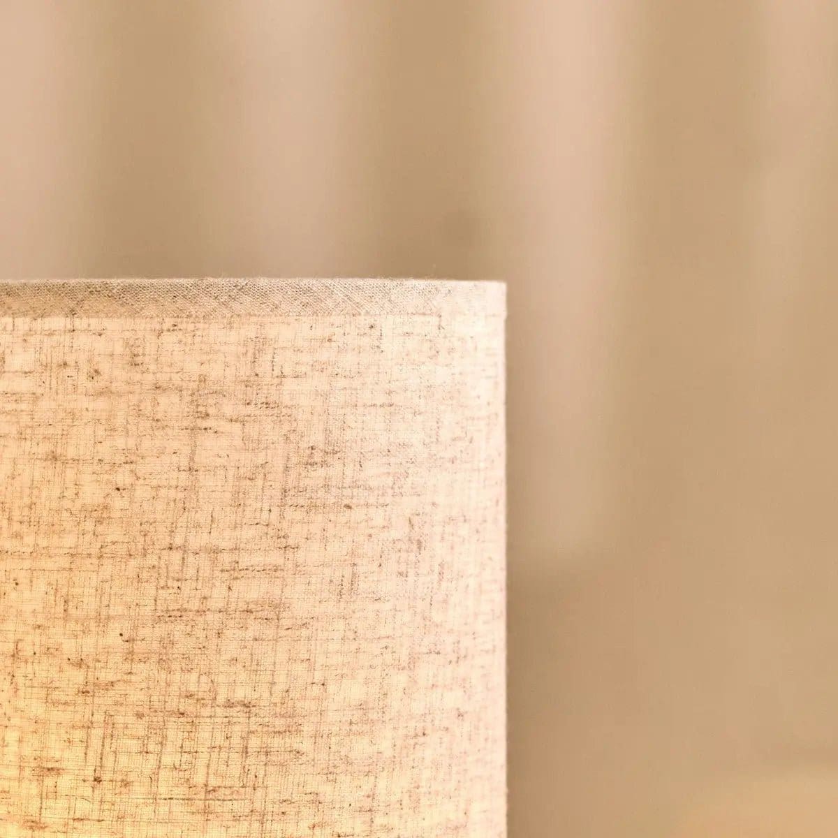 Lampe de table Ben en bois marron foncé – rechargeable, à intensité variable, alimentée par USB-C