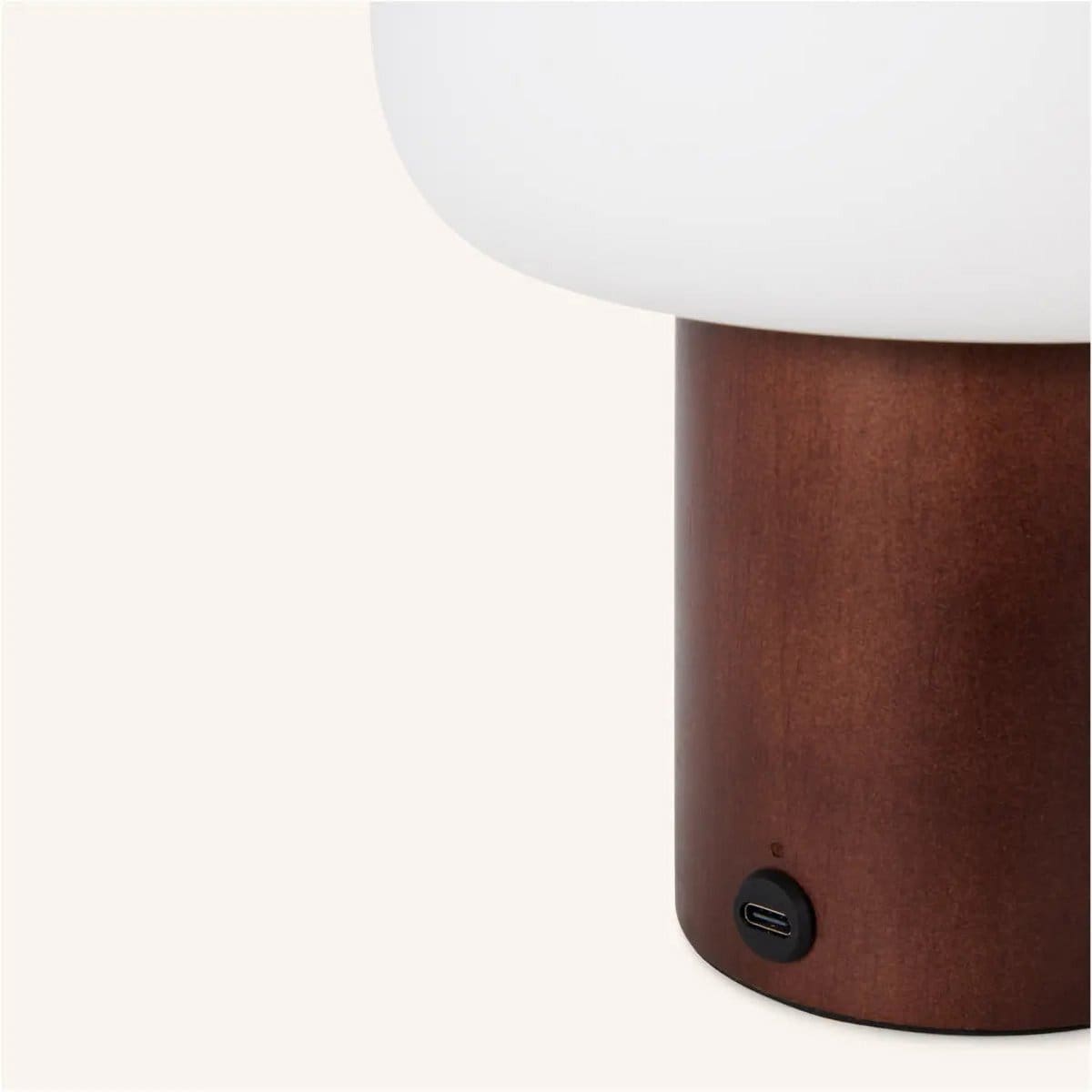 Fynn – Lampe rechargeable et dimmable en bois marron foncé et verre givré