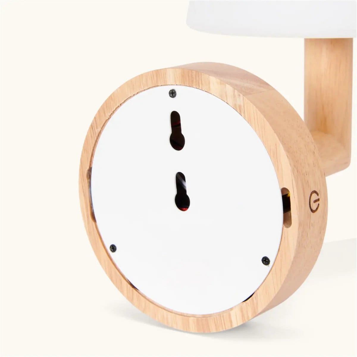 Lampe murale rechargeable TED en bois brun clair – Éclairage sans fil, dimmable et design artisanal (pièce neuve)