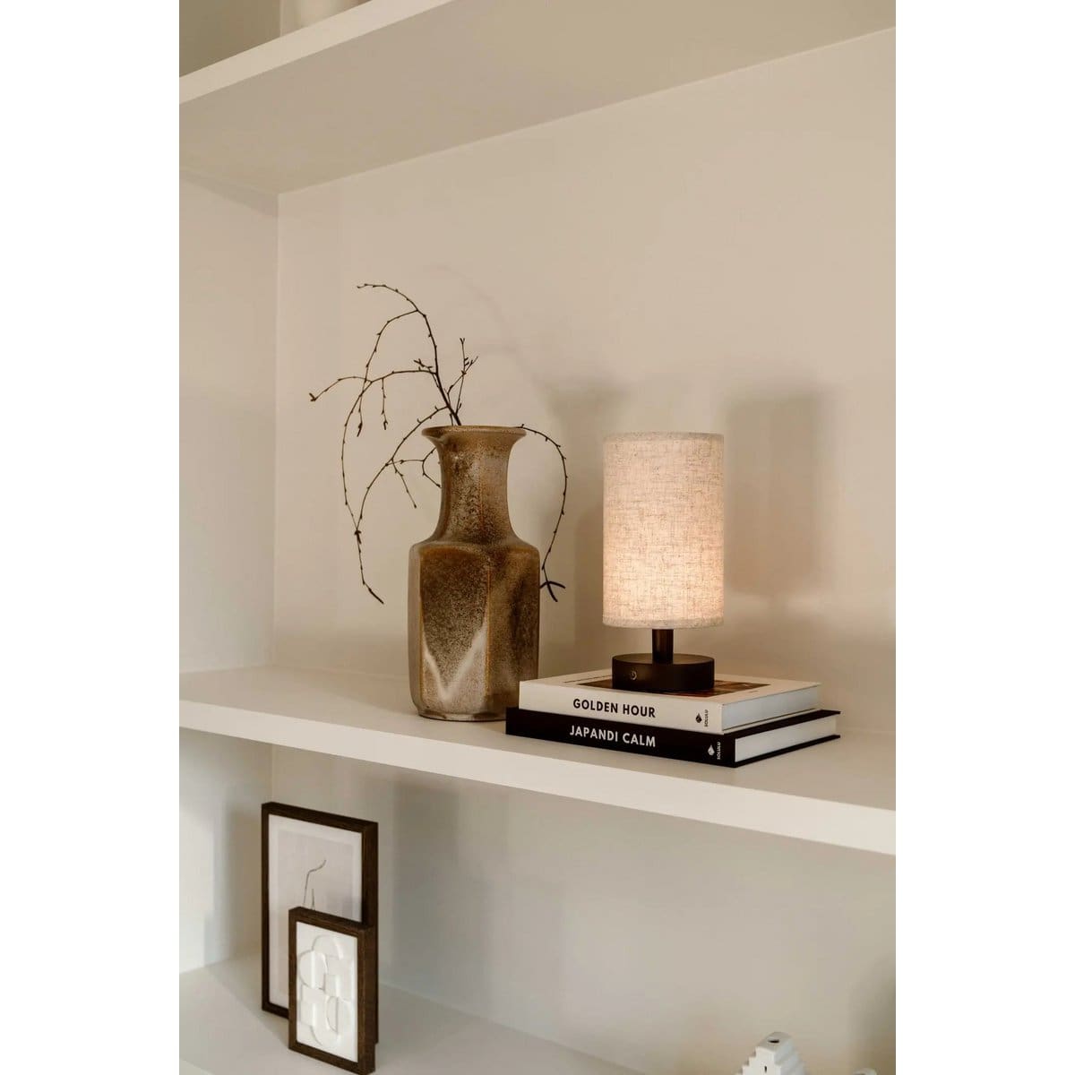 Lampe de table Ben en bois marron foncé – rechargeable, à intensité variable, alimentée par USB-C