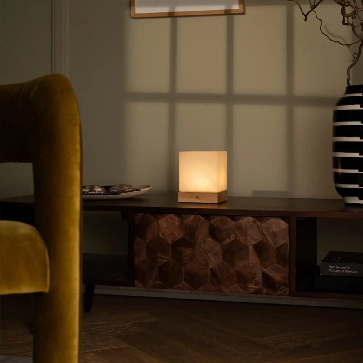 Lumière Nomade – Lampe sans fil YCE en bois clair et verre givré (pièce neuve)