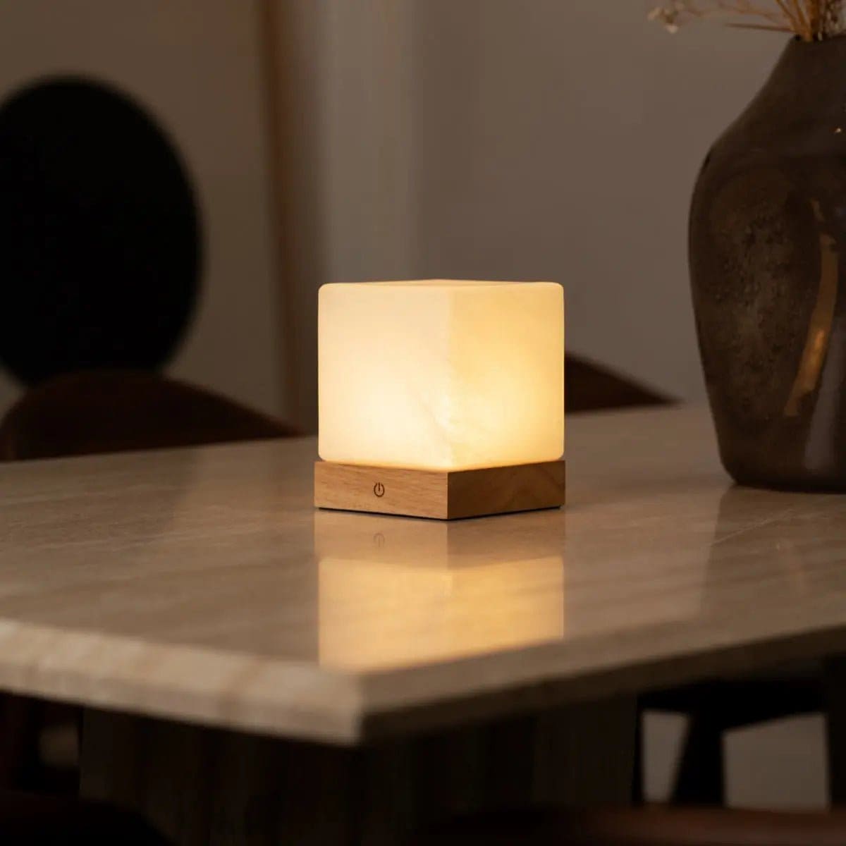Lumière Nomade – Lampe sans fil YCE en bois clair et verre givré (pièce neuve)