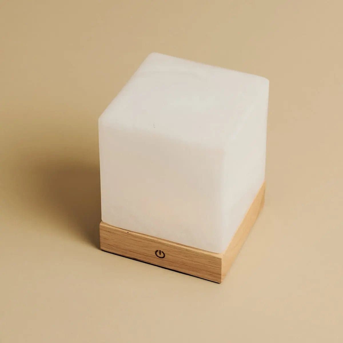 Lumière Nomade – Lampe sans fil YCE en bois clair et verre givré (pièce neuve)