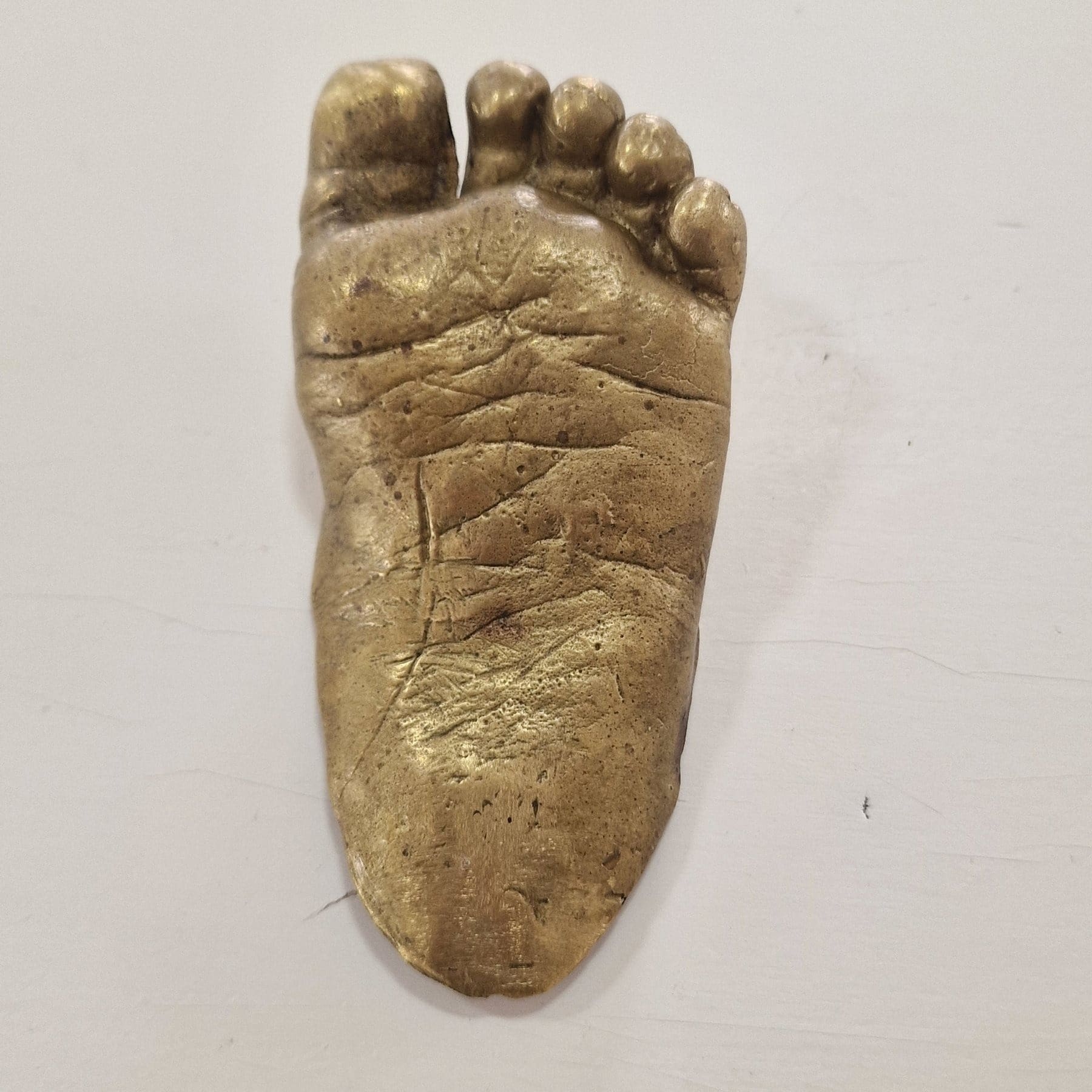 Claude Lalanne – Vide-poche « Pied d’enfant » en bronze doré, circa 1975