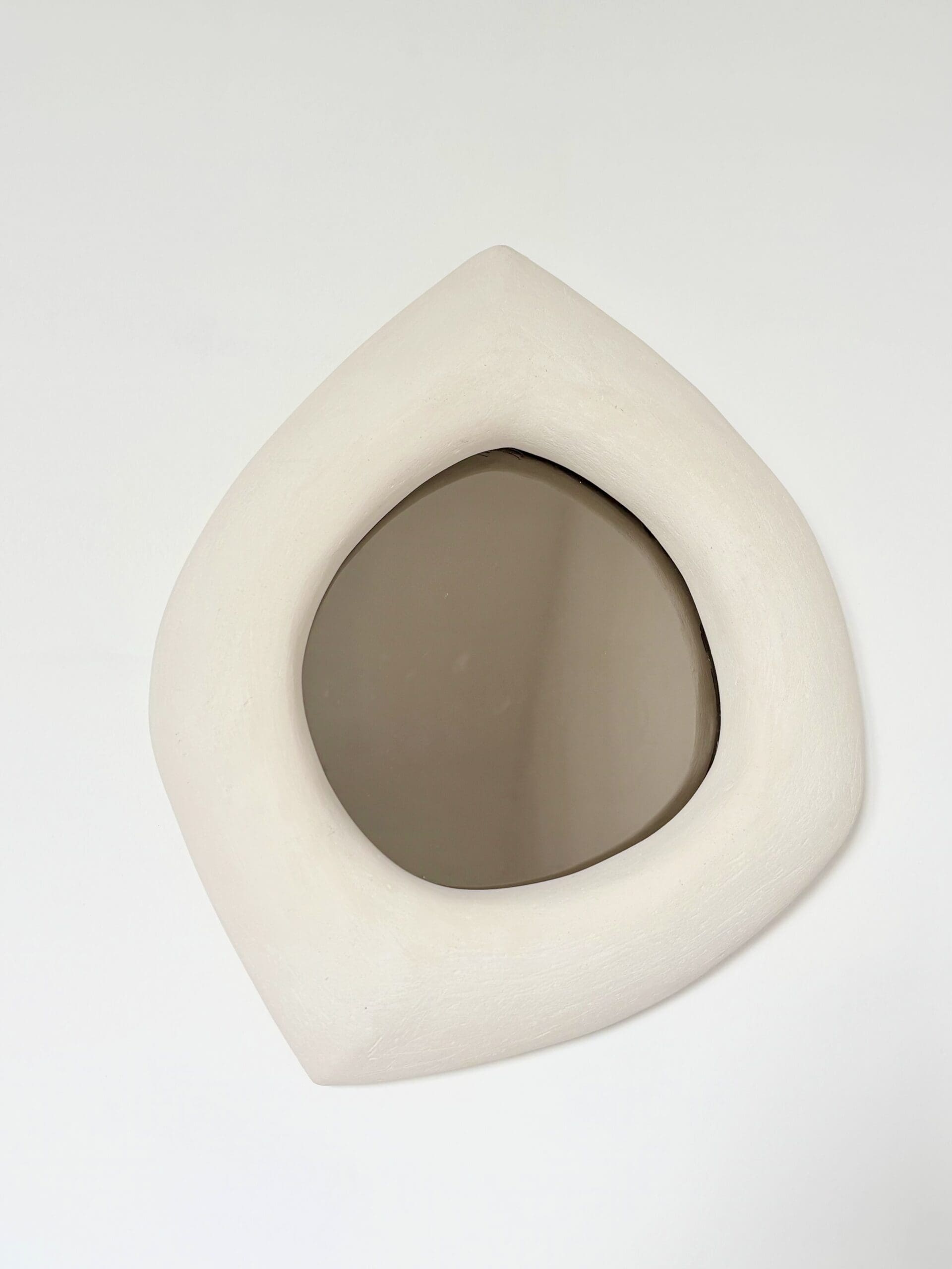 Miroir en céramique design “Infinito” – Renzo Maar, forme sculpturale orientable