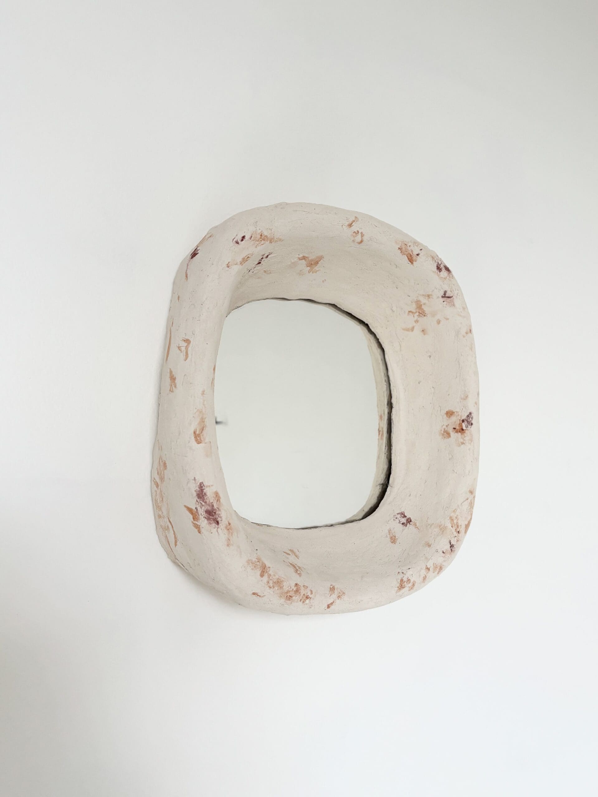 Miroir mural contemporain “Roma” – Renzo Maar, céramique artistique faite main