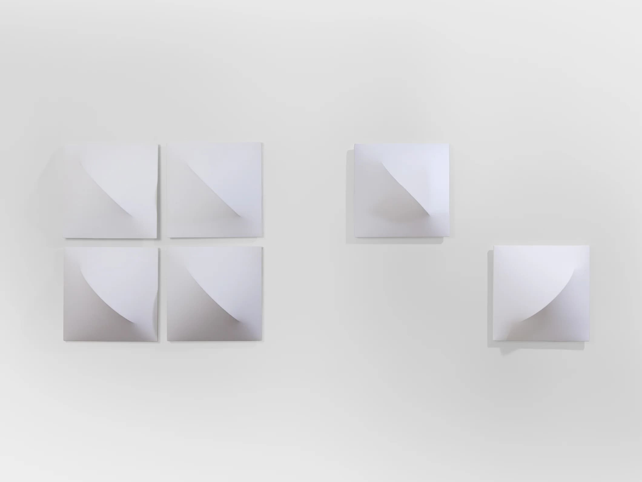 Set de six appliques Takahama Saori en tissu et métal – Sirrah, vers 1970