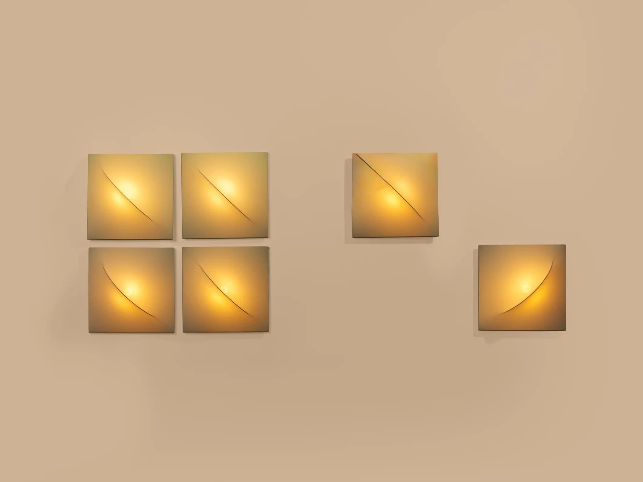 Set de six appliques Takahama Saori en tissu et métal – Sirrah, vers 1970