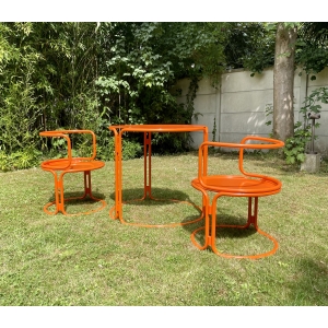 gae aulenti — table de jardin en acier laqué orange pour prisunic