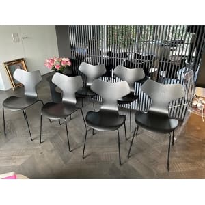 Arne Jacobsen, set of 6 Grand Prix chairs in black ash by Fritz Hansen